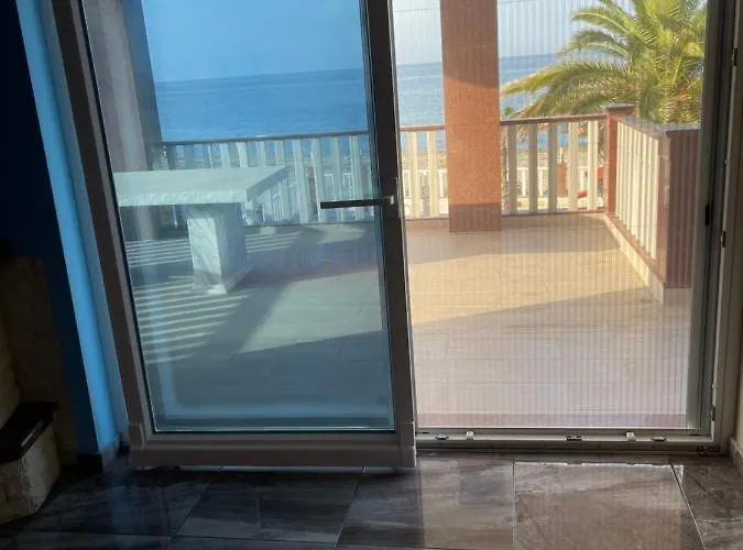 Πολυτελεισ Διαμερισμα 1Ο Οροφου 5 Μετρα Απο Την Θαλασσα